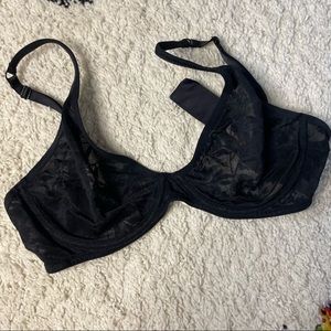 Gap black pad less lace bra